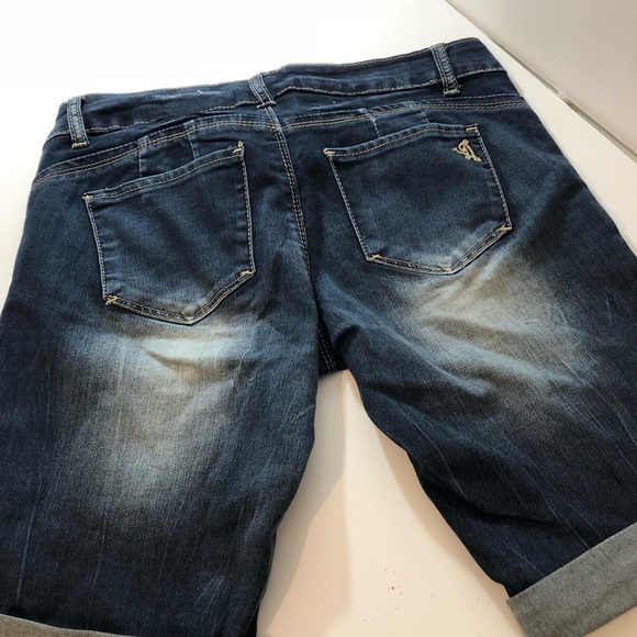 VIP jean shorts - Picture 4 of 4